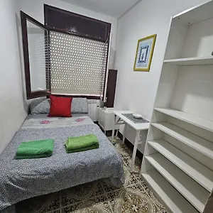 https://poble-sec-nino-house.topbarcelonahotels.com